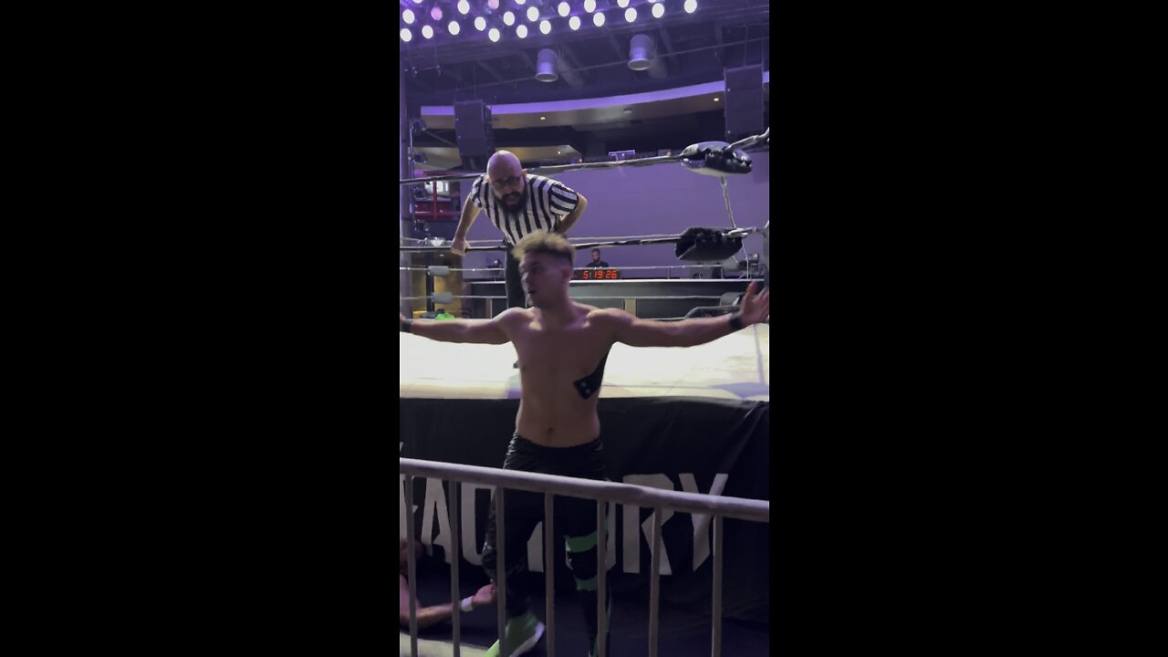 Took his head off 💀