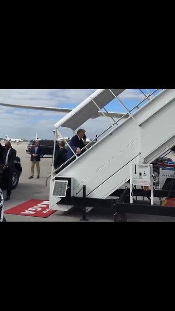 TRUMP❤️🇺🇸🥇🪽EN ROUTE TEXAS🤍🇺🇸🏅🪽🛫TO WATCH ELON MUSK SPACE-X ROCKET LAUNCH💙🇺🇸🏅🪽🚀🌌⭐️