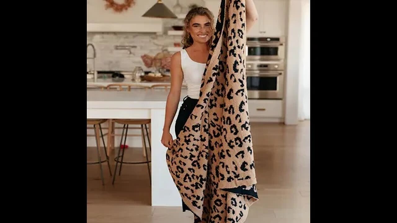 ARI BLANKET SINGLE CUDDLE SIZE IN ANIMAL PRINT