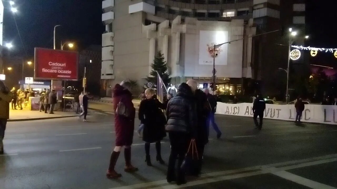 30 de la Decembrie 1989 / Piața Universității
