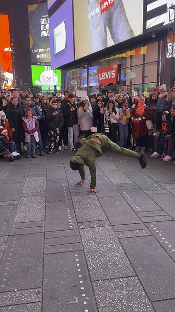 Behind the scenes💫