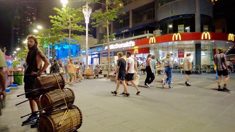 Gold Coast Walking Tour in Surfers Paradise || QLD || Australia