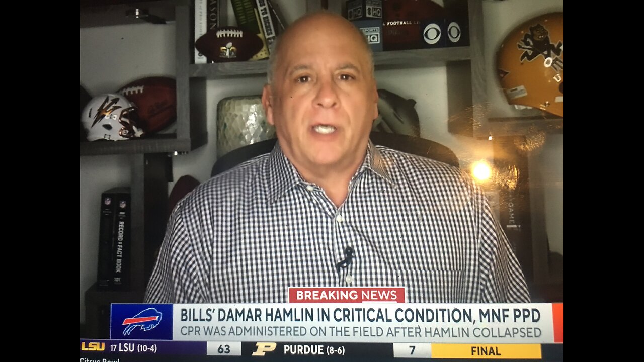 NFL Monday Night Football Damar Hamlin (Bills) DIES