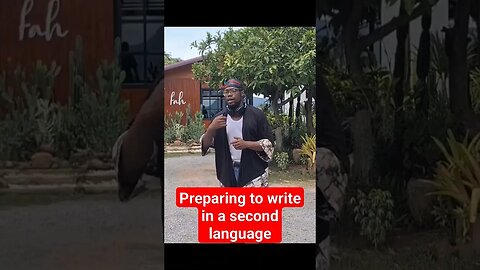 Preparing to write in a second language #languagelearning #languageexchange #educationalvideo