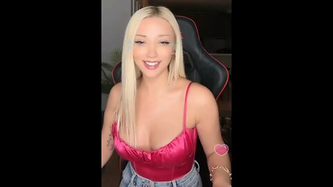Sexy Girl Bigo live showing thighs #Hotbigo #bigolive #hotstream #sexy #hot #brodcasting #Colombian
