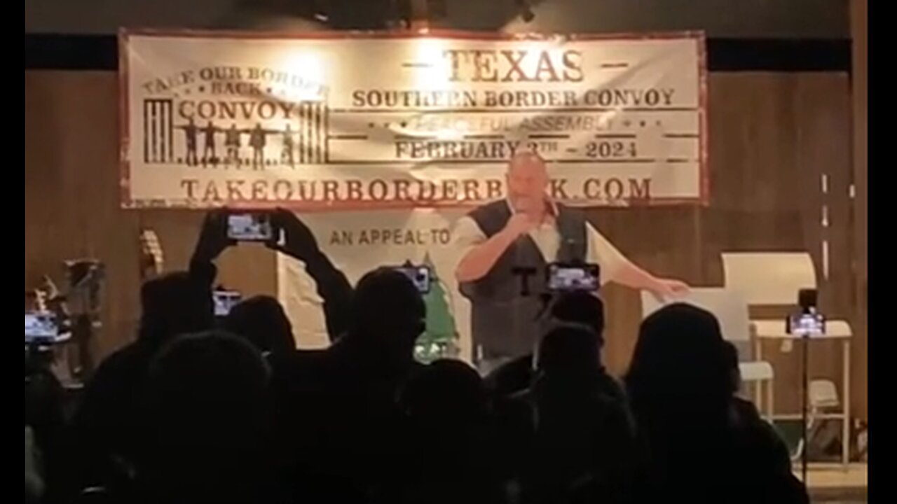 The Texas convoy guy calls out Mayorkas for being a HAIS board member