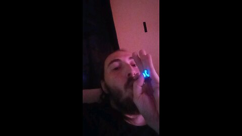 alien colors 👽👾 on the vape