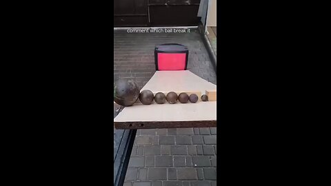 Destroying Tv with lava balls😨😨