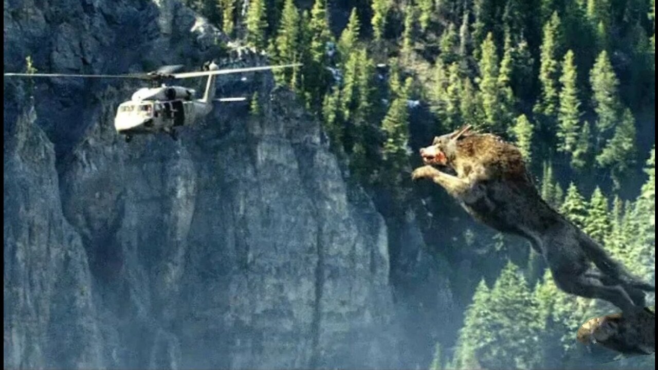 Giant Wolf Attack Seen - Wolf VS Helicopter - Rampage 2018 movie clips