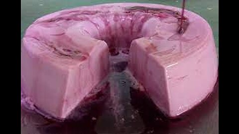 165-Mousse de vinho com calda