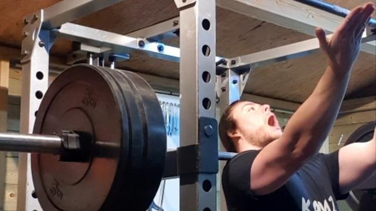 3x10 90 Kgs Front Squat! Last Set.