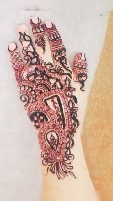 Back hend mahndi