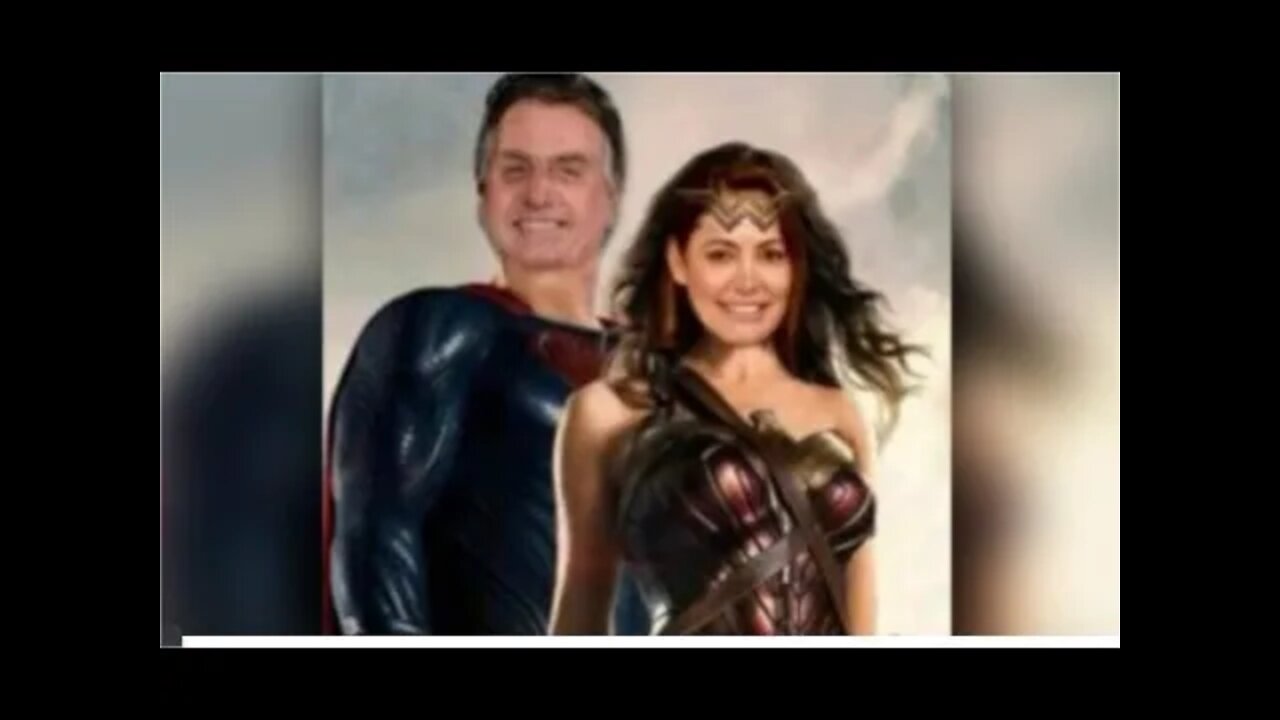 Michelle Bolsonaro compartilha montagem de Bolsonaro como o Superman