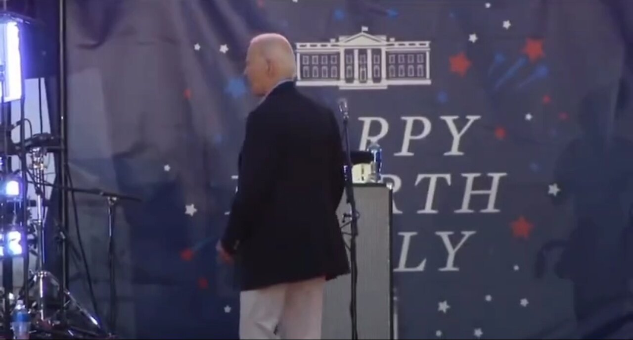 Biden Looks Completely Lost