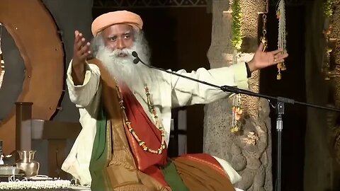 Sadhguru, cosa sta alla base della soferenza umana