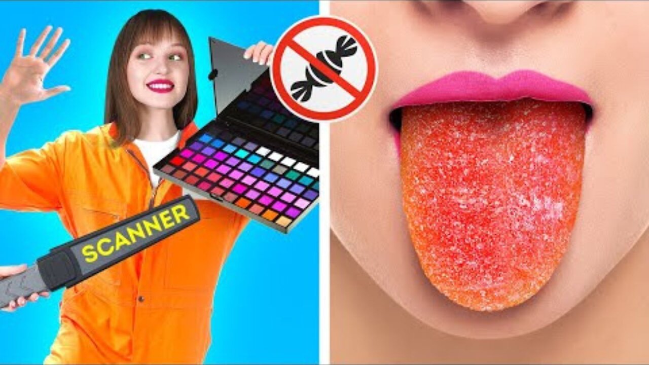 COOL WAYS TO SNEAK CANDIES INTO CLASS || Awesome Food Hacks