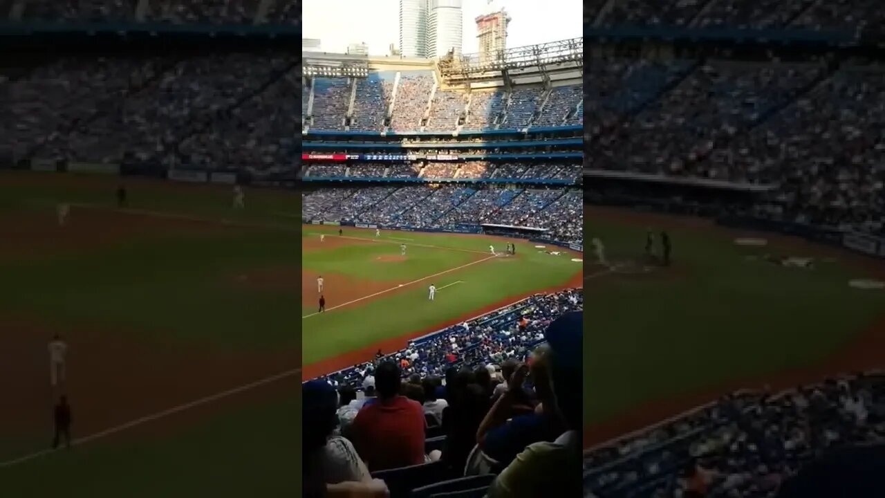 Toronto Blue Jays with CN Tower in the background