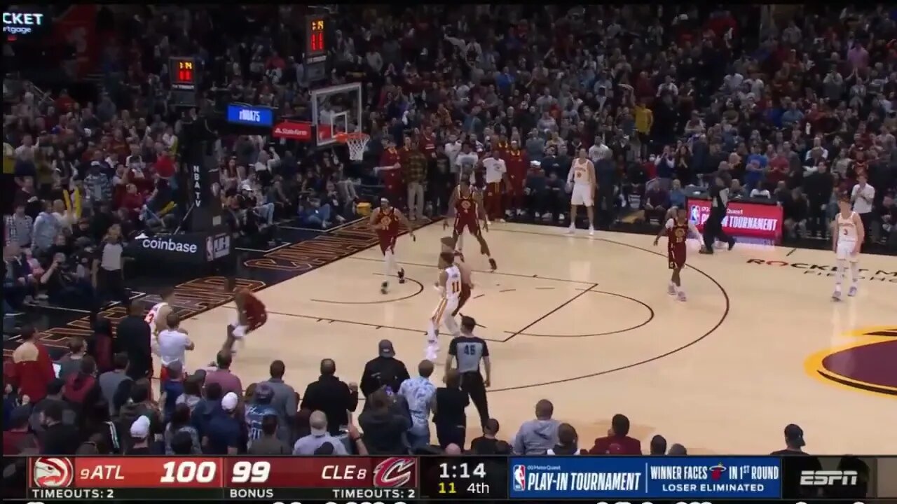 Trae Young Shuts Up Cavs Crowd “Fuck U” Chants As Craziest TakeOver！