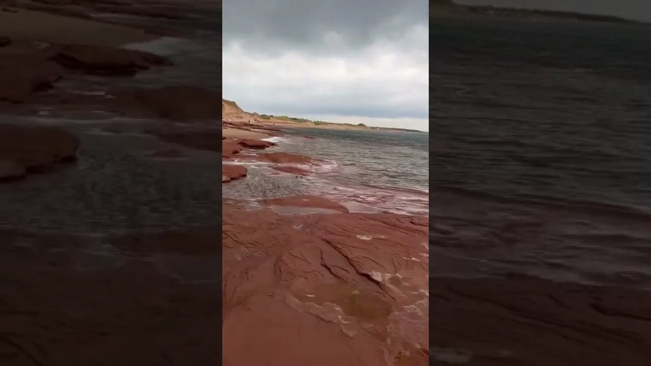 Leaving the beach before a thunderstorm