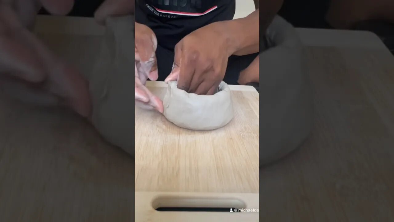 Handmade pottery lessons #handmadeceramics #ceramics #studiopottery #handmadepottery #pottery #diy