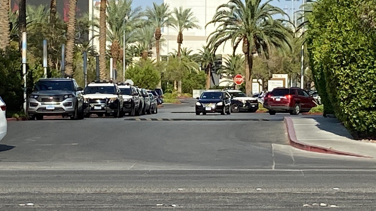 Police investigate possible murder-suicide at Palms Place in Las Vegas