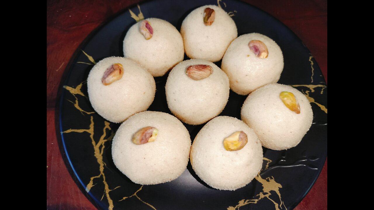 Indian Sweet Dish Semolina Laddu 😊