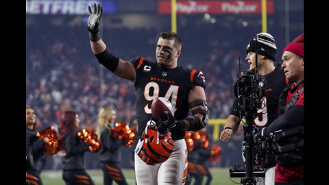 Sam Hubbard's former coach, school celebrate fumble return TD