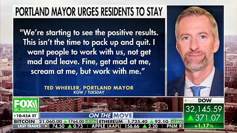 Seattle teachers strike, Portlanders ditch their city