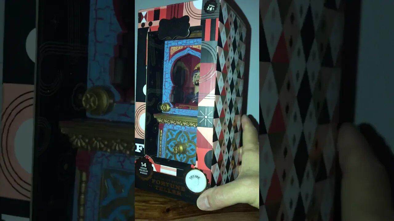 FAO Schwarz Animated Zoltan Fortune Teller