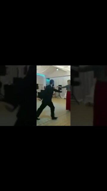 Супер Лезгинка!Чеченец нереально Прикольно танцует Лезгинку! #shorts