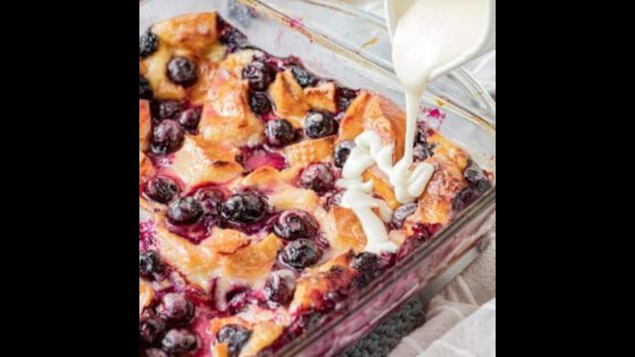 Crunchy Blueberry bread pudding