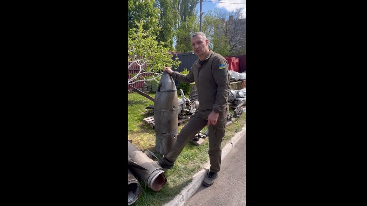 Mayor of Kiev promoting another "Ghost Of Kiev" story with remains of "Kinzhal" missile