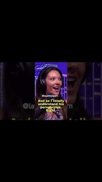 WHY WARREN BUFFET HATES BITCOIN #shorts