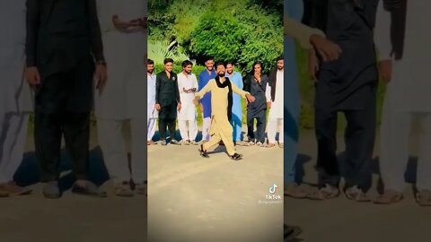 @HELLO EVERYONE #best dance ever #shorts #shortx #tiktok #tiktokviral #trending #hamza #dance