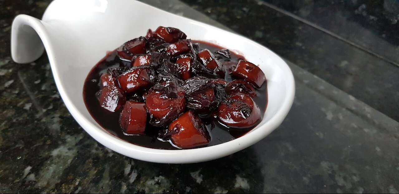 AMAZING RECIPE!! EASY and QUICK!! Pepperoni with red wine reduction!