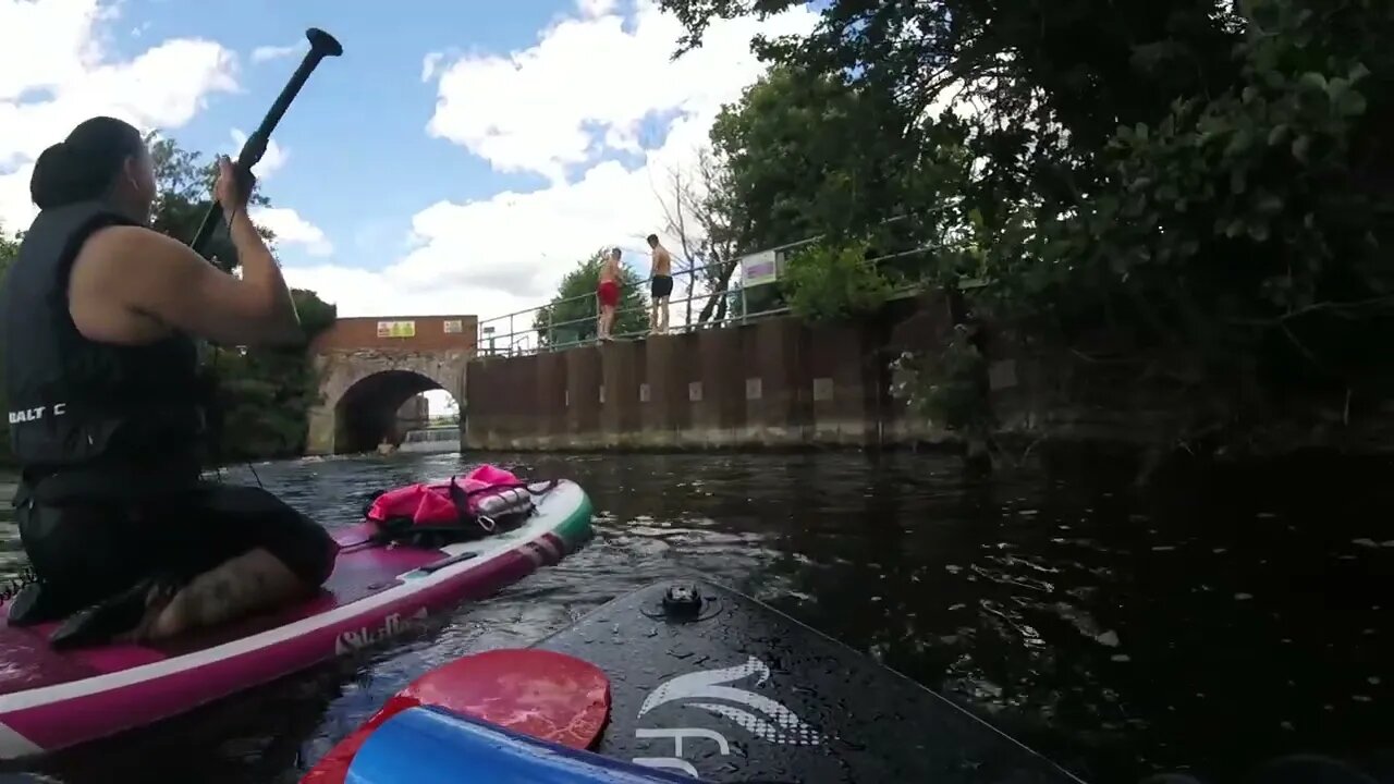 SUP | River Tud sluice gate fun