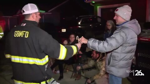 Green Bay firefighters collect gift and monetary donations during first Gifts For Teens parade of 2022