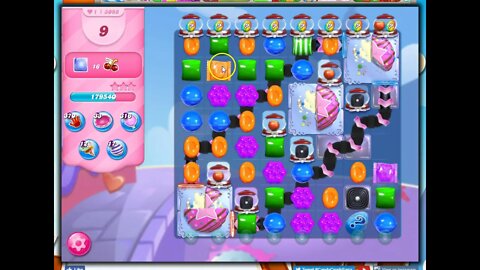 Candy Crush level 3098 Talkthrough, 27 Moves 0 Boosters