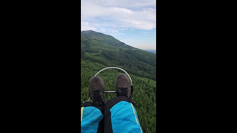 Paramotor in the mountains