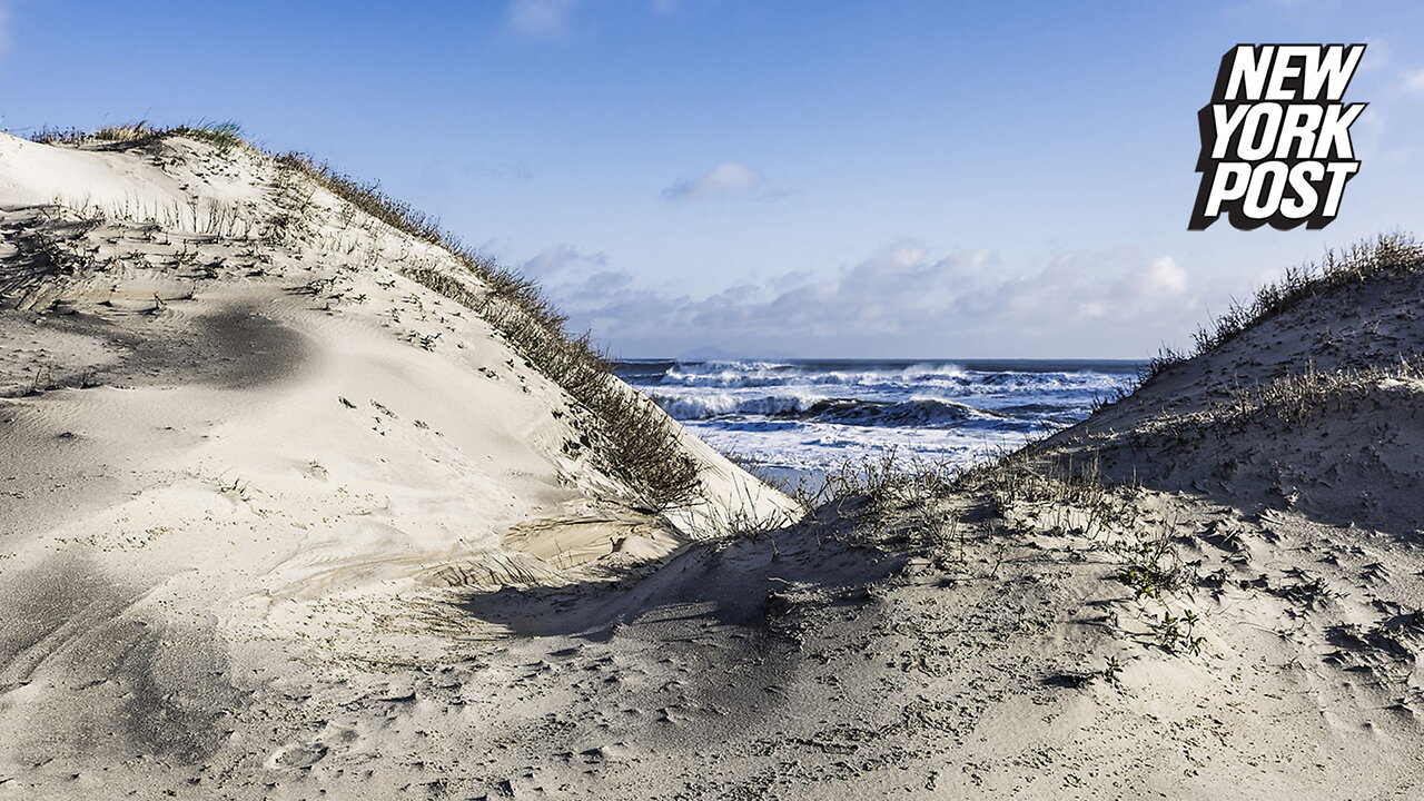 17-year-old boy dies after hole he dug in sand collapsed on Outer Banks beach