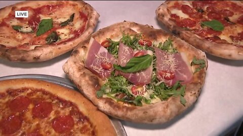 Sean Daly live at Inferno Pizza Lounge in Holiday