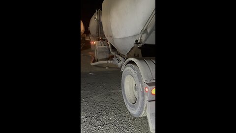 Unloading cement