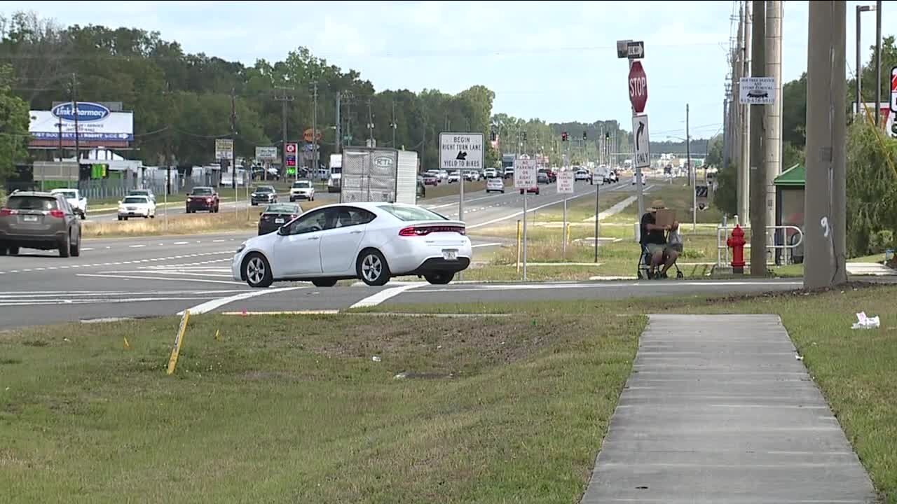 Polk County pedestrians are no longer allowed to linger in medians