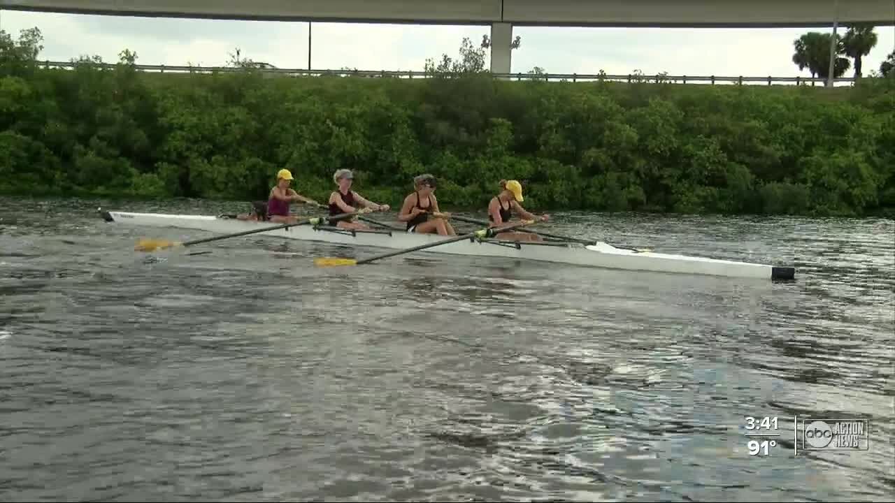 High school graduate gives back to old rowing team before going to college