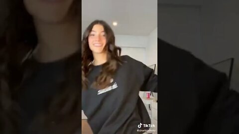 Charli D’amelio kills another tiktok dance! 🤩