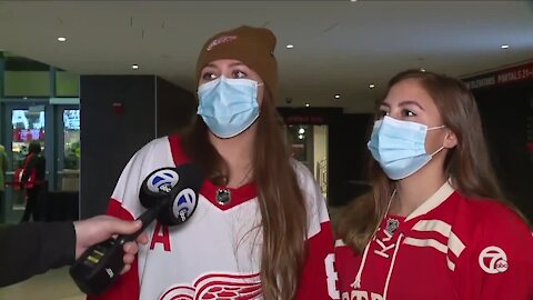 Red Wings offer in-arena testing for Canadian fans crossing the border