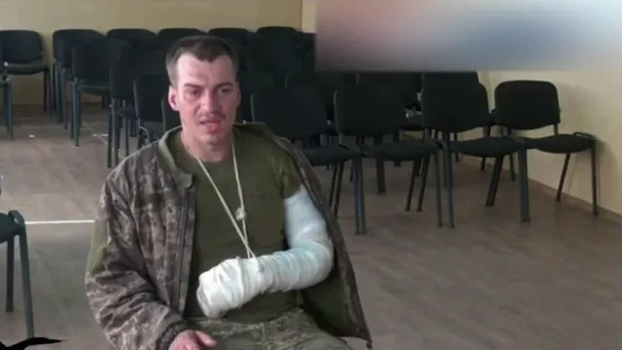 "Our president a clown", an Ukrainian captive soldier says