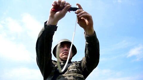 Sapper training for ordinance disposal and mine clearance in the DPR