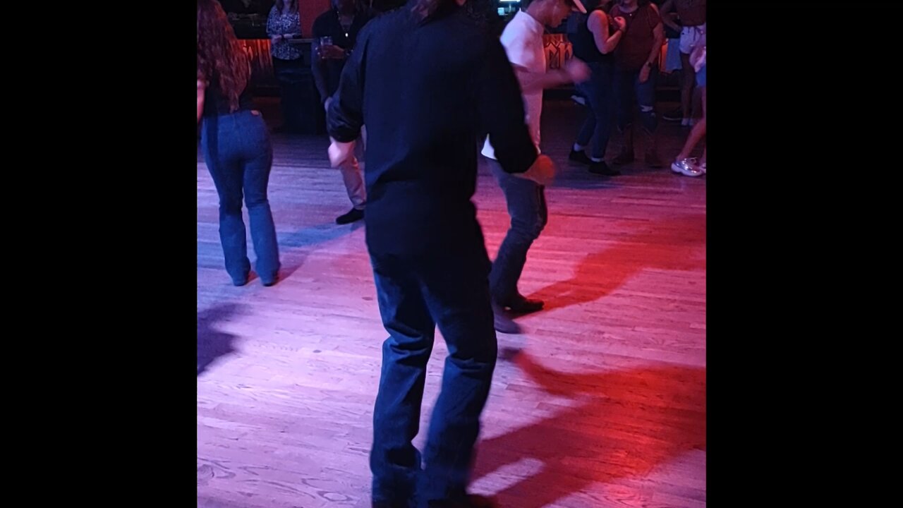 StevieMac Line Dancing 4-15-22 Dixie Roadhouse