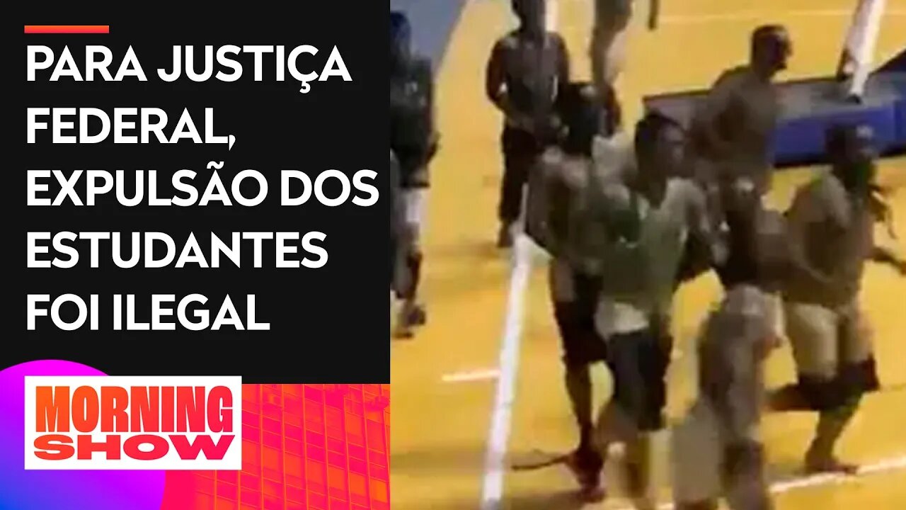 Após decisão judicial, Unisa vai reintegrar os 15 alunos expulsos depois de atos obscenos